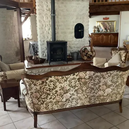 Du Grand Bois Hébergement de vacances *